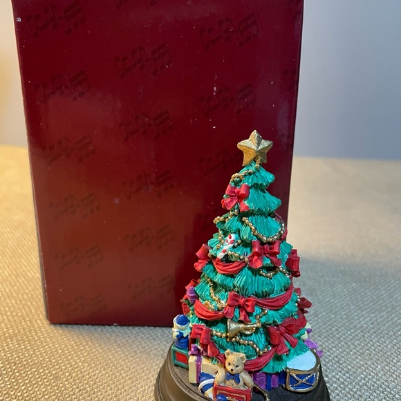 San Francisco Music Box Co SMALL Musical Christmas Tree, 4” Tall - Picture 2 of 4